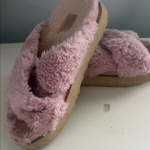 UGG Women's Pink Fuzzy Slippers